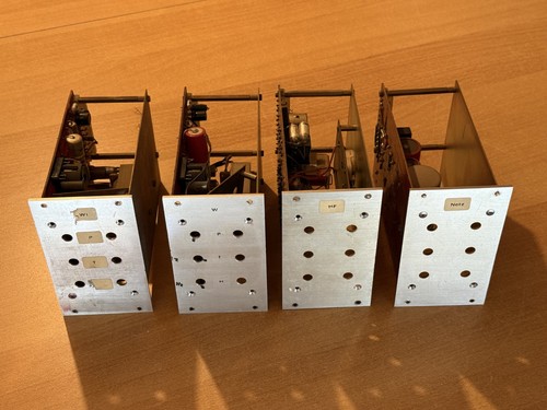 Elektronischer einschub - einschub, /